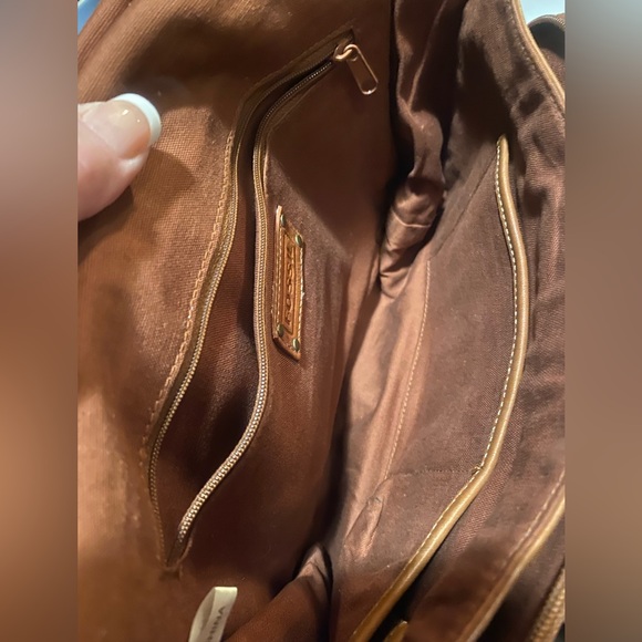 EUC Fossil Vintage Crossbody & Wallet Set - Picture 6 of 16